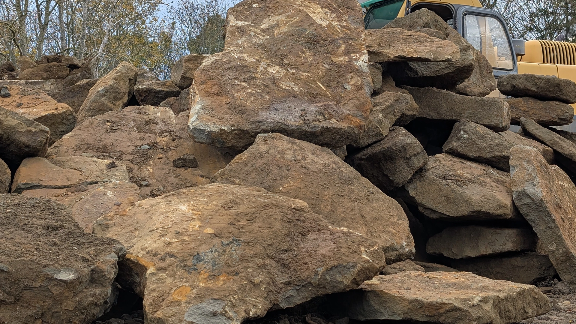 Discover our wide range of premium natural landscaping materials, including flagstones, paving stones, edging stone, cobbles, and ironstone and limestone rockery stones, feature stones, and boulders. Perfect for patios, pathways, gardens, and decorative outdoor features, our high-quality stones combine durability, natural beauty, and character to help you create stunning, long-lasting landscapes across the East Midlands.