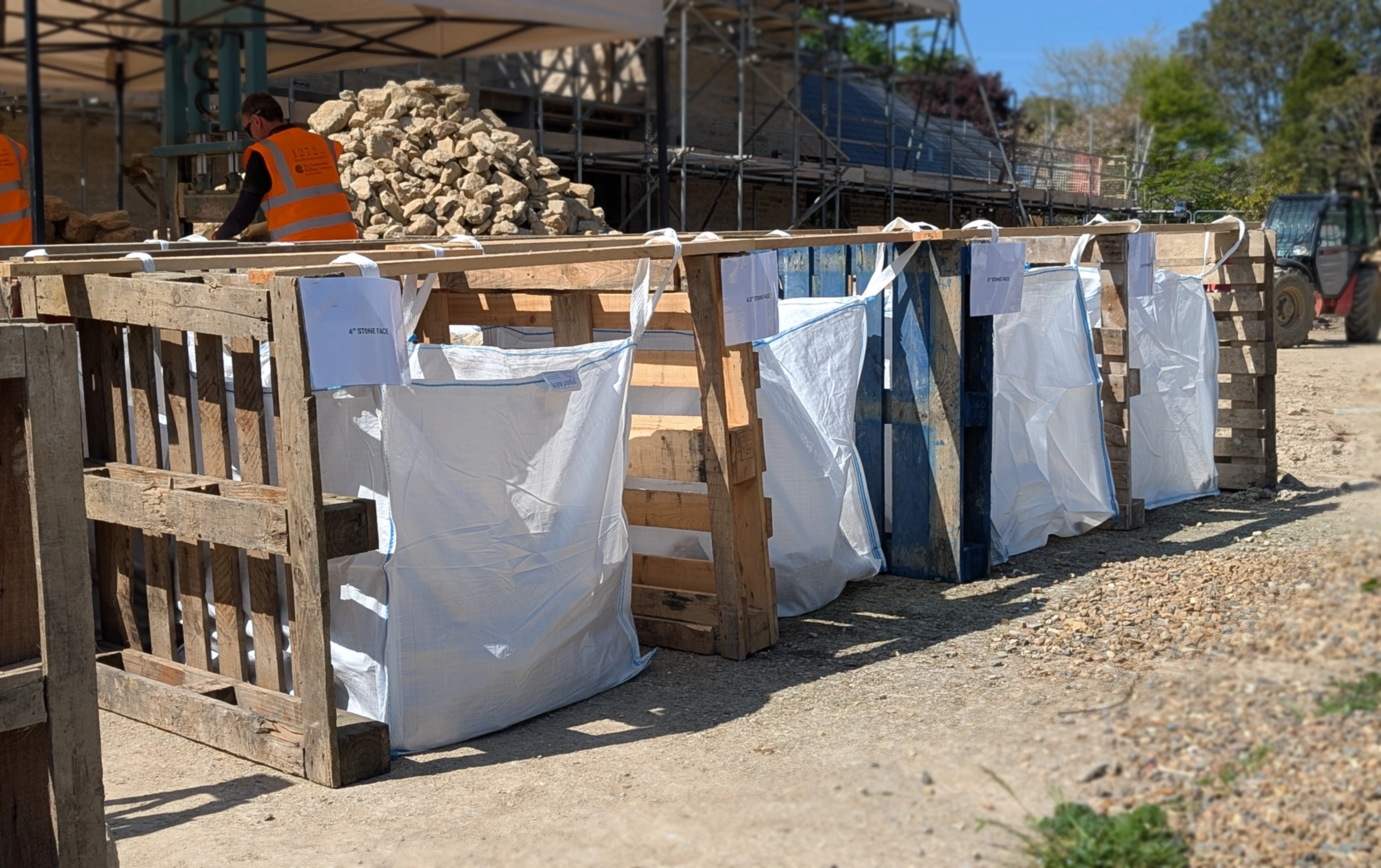 Bays setup for us to course the re-cropped stone into.