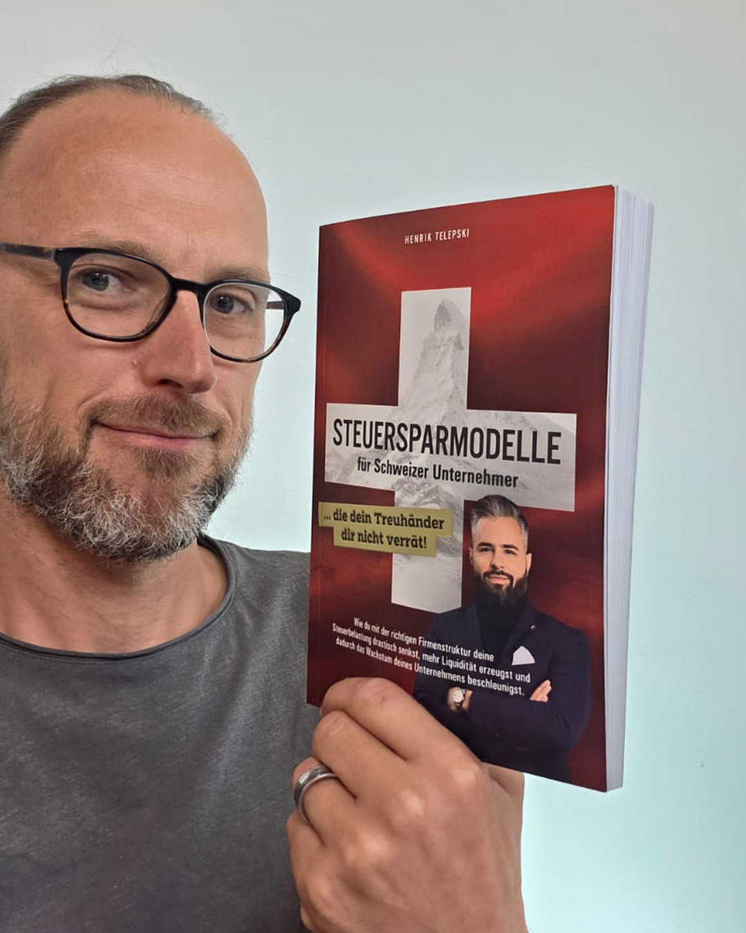 Leser-Testimonial mit dem Buch Steuersparmodelle für Schweizer Unternehmen.