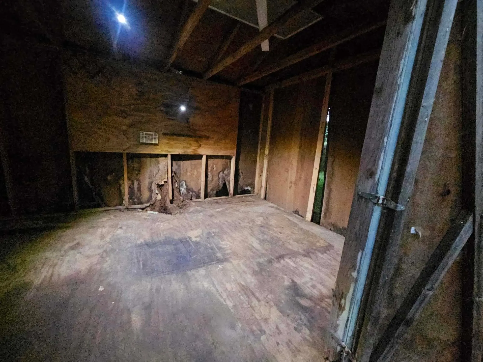 An after photo of a clients space cleaned up. 