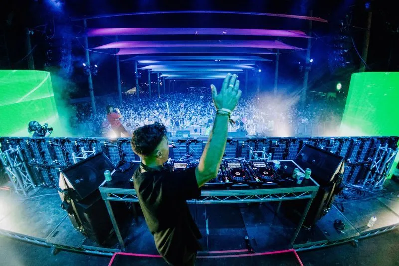 Rhythm Stage