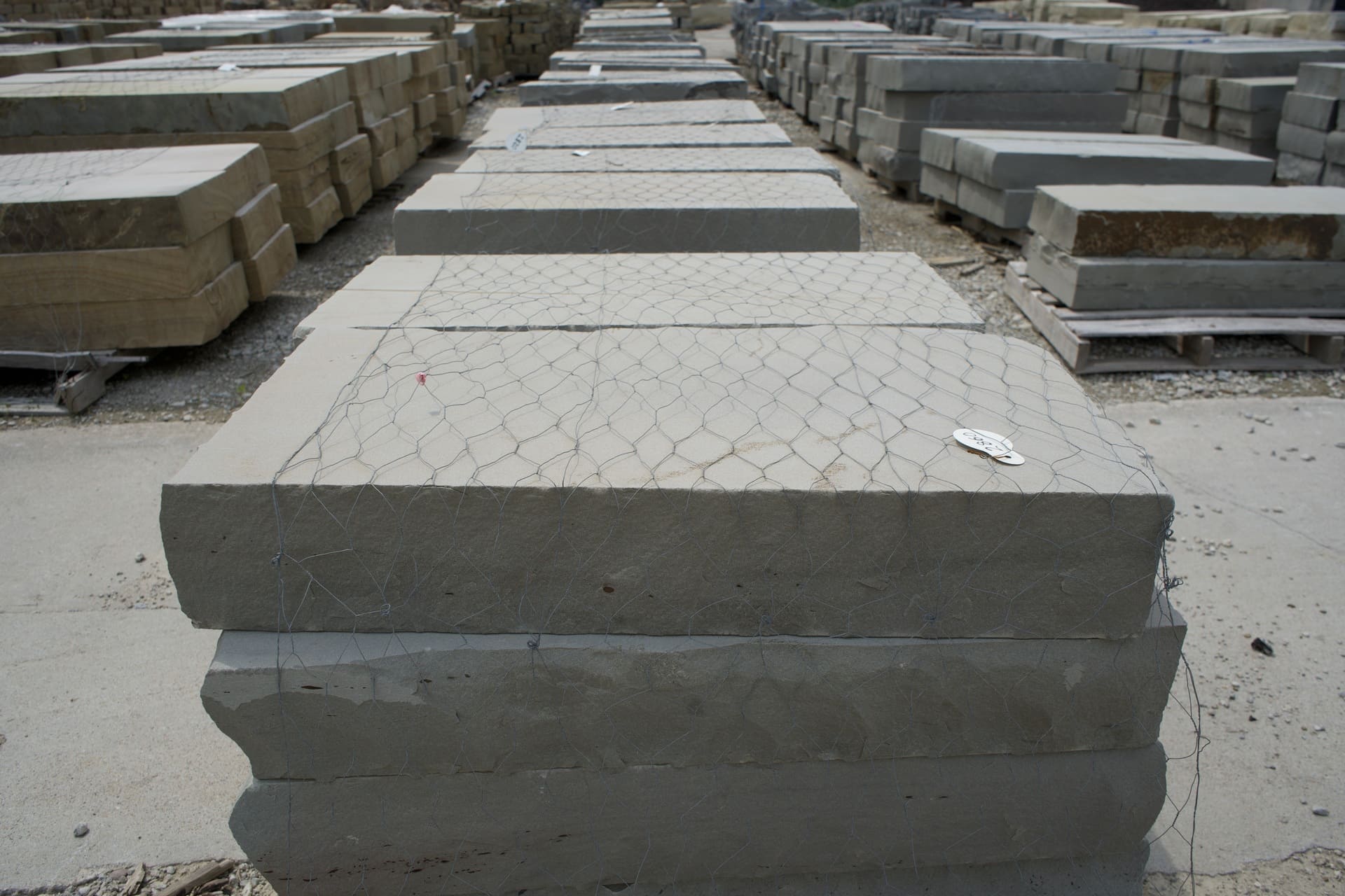 Sawn Top & Bottom Blue Sandstone 3'