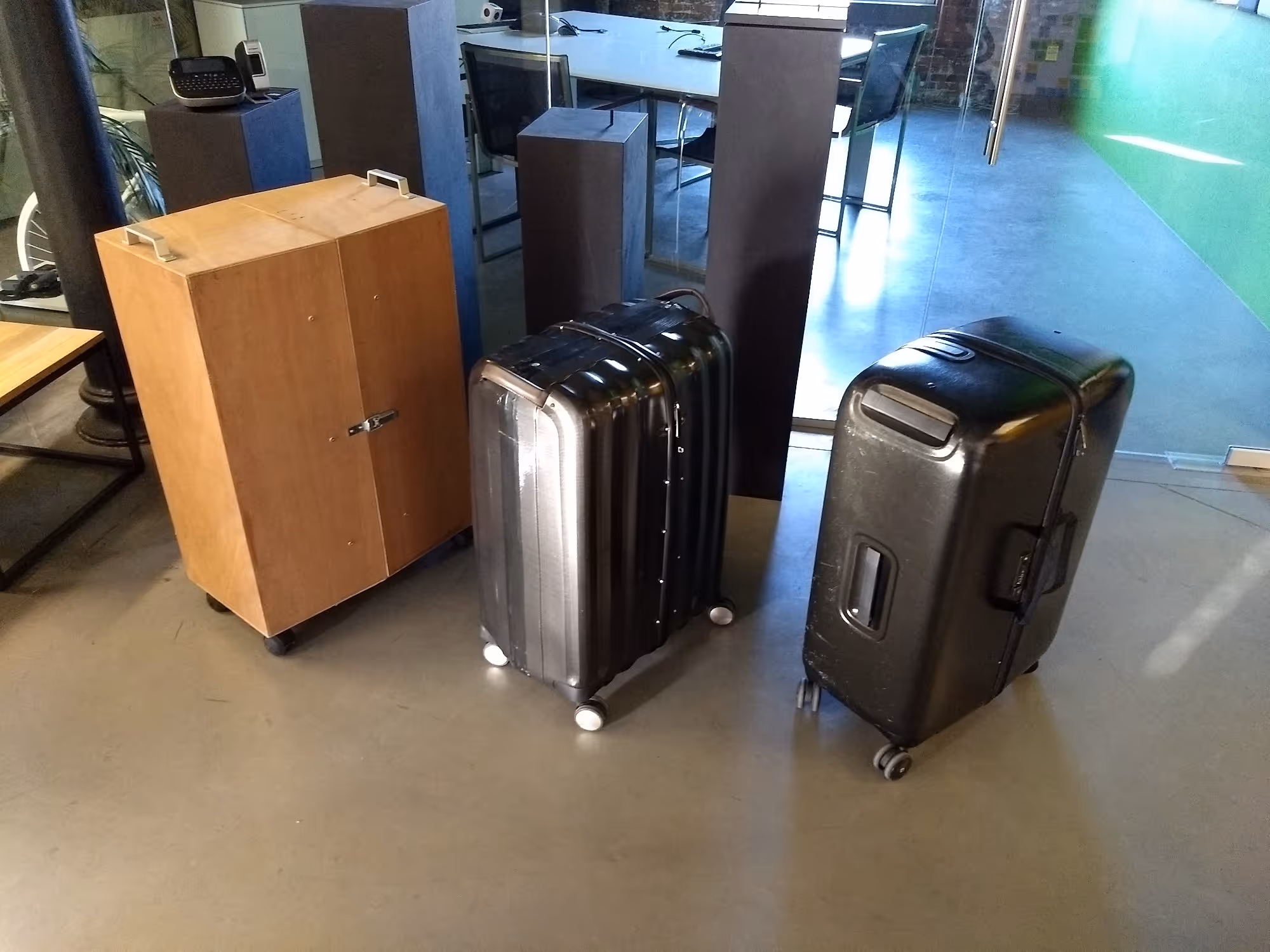 Verschillende fases prototypes van Samsonite koffer