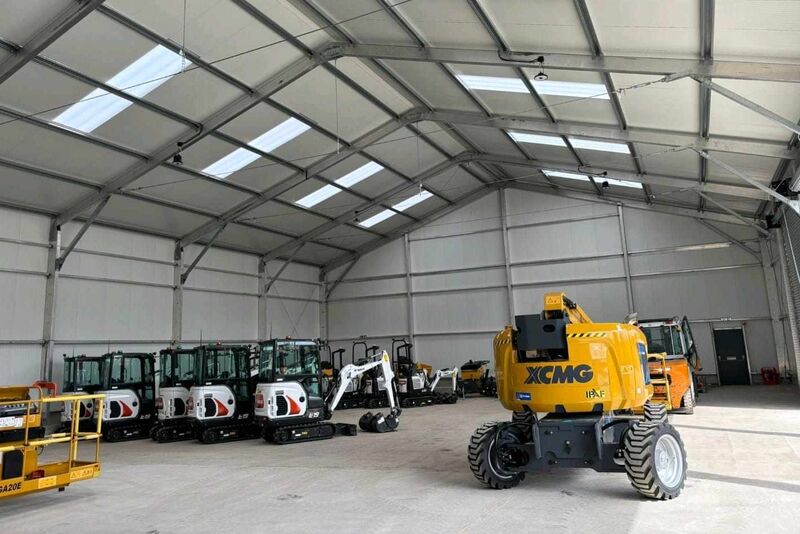 A Bright Solution build a temporary warehouse for industrial equipment next to a construction site in London