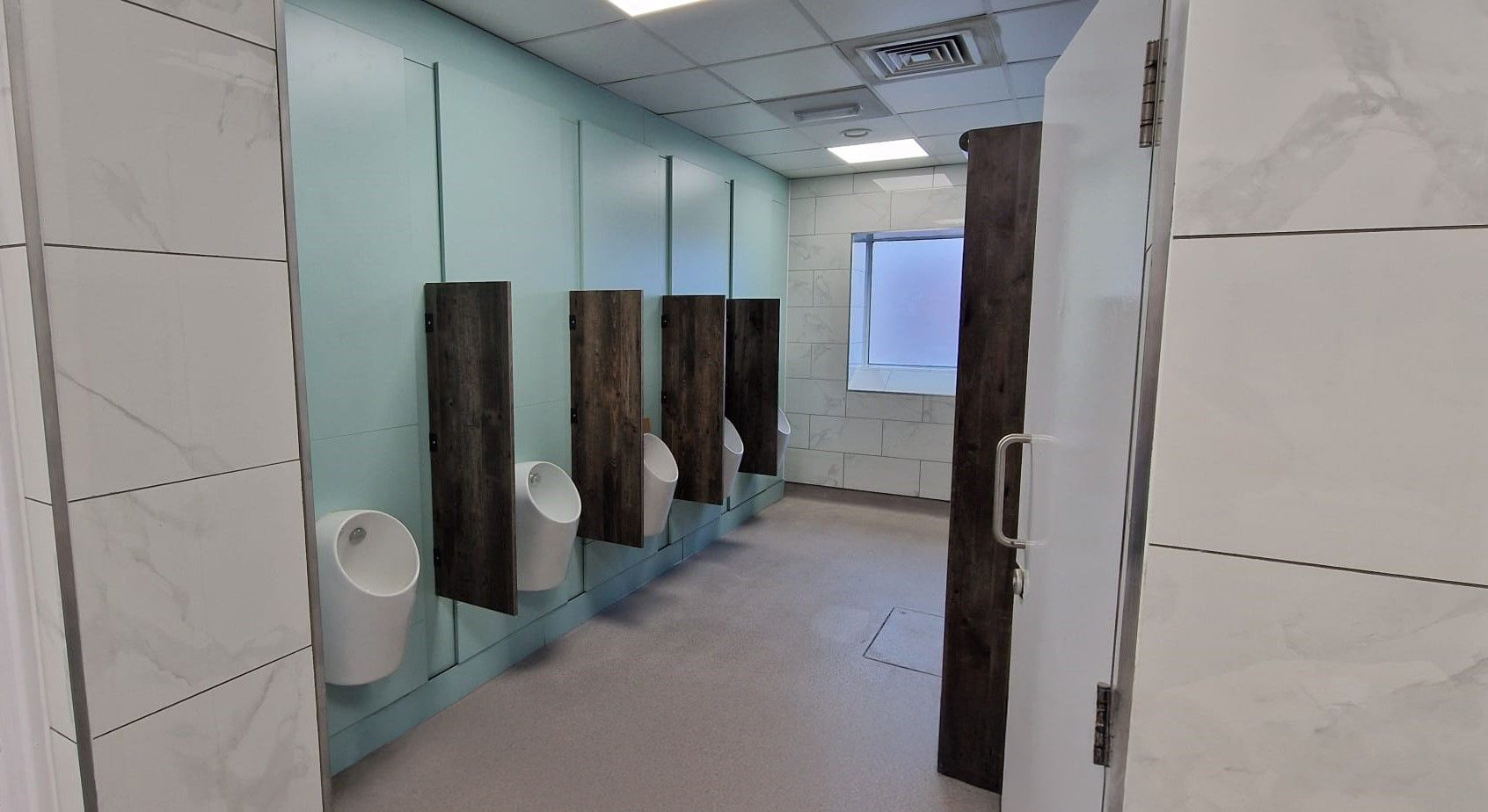 A Bright Solution fully redecorated a commercial washroom in London
