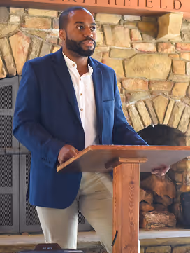 Darryl making speech