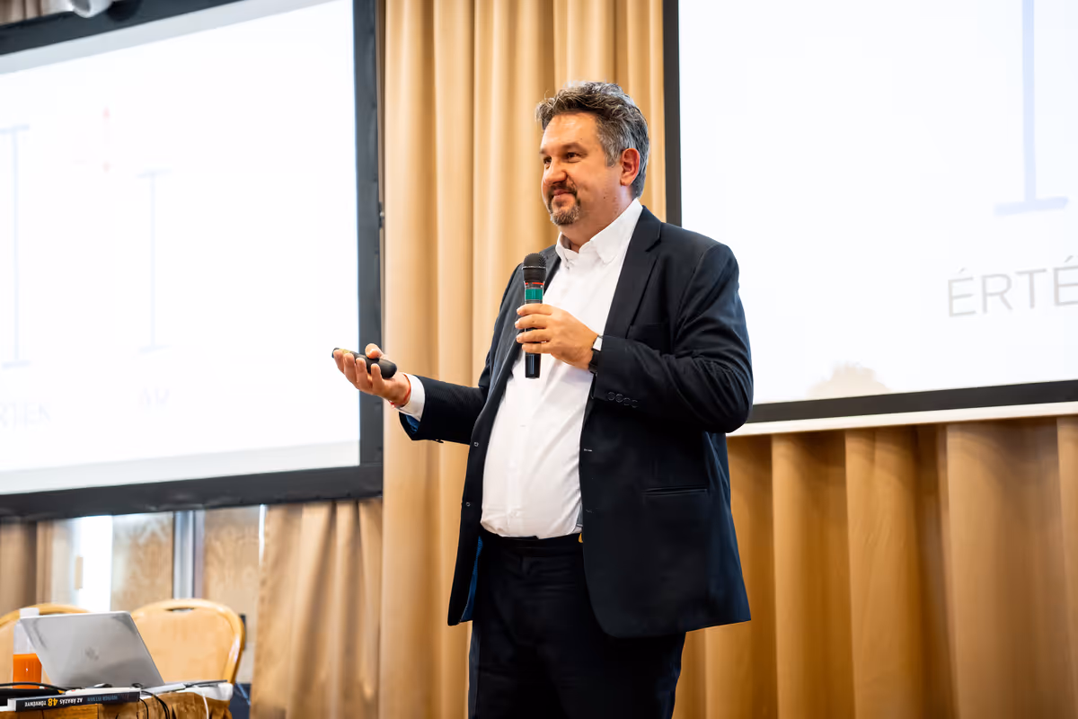 Modern játszótér és sportpálya konferenciát tartottunk