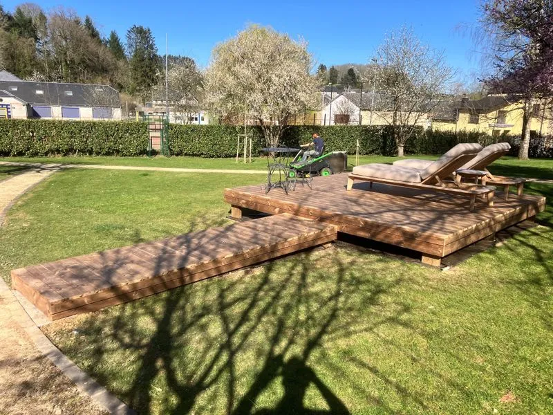 Photo d'une terrasse en bois fait par Brovert