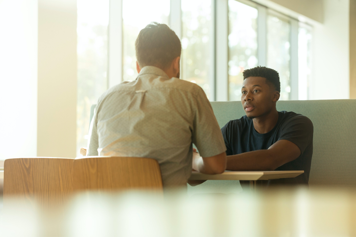 Colleagues talking openly as part of a coaching culture at work