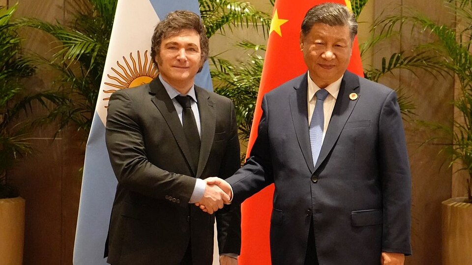 File:Milei&XiJinping.jpg