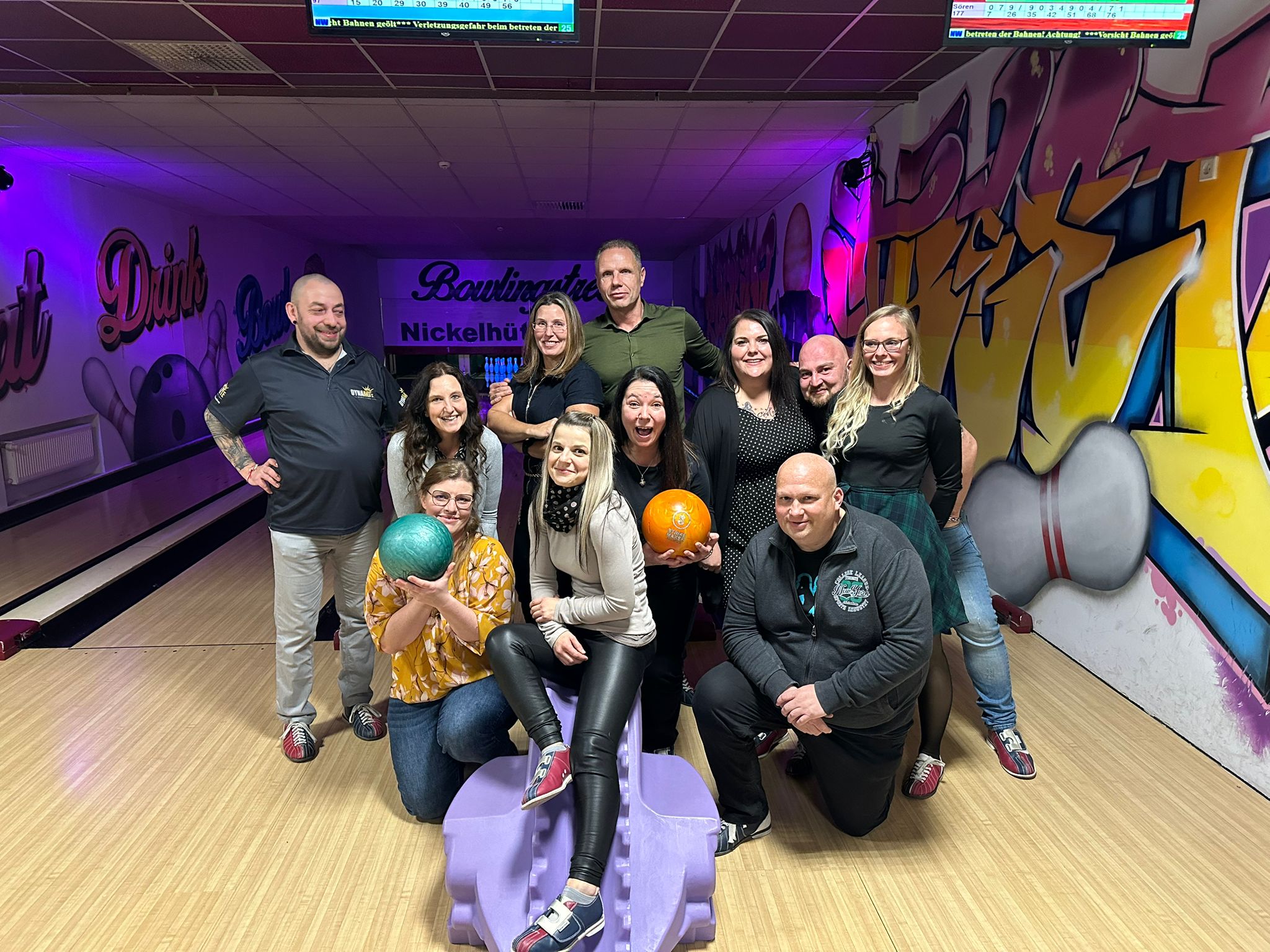 Secoserv Team bei der Weihnachtsfeier in der Bowlingstreet Aue