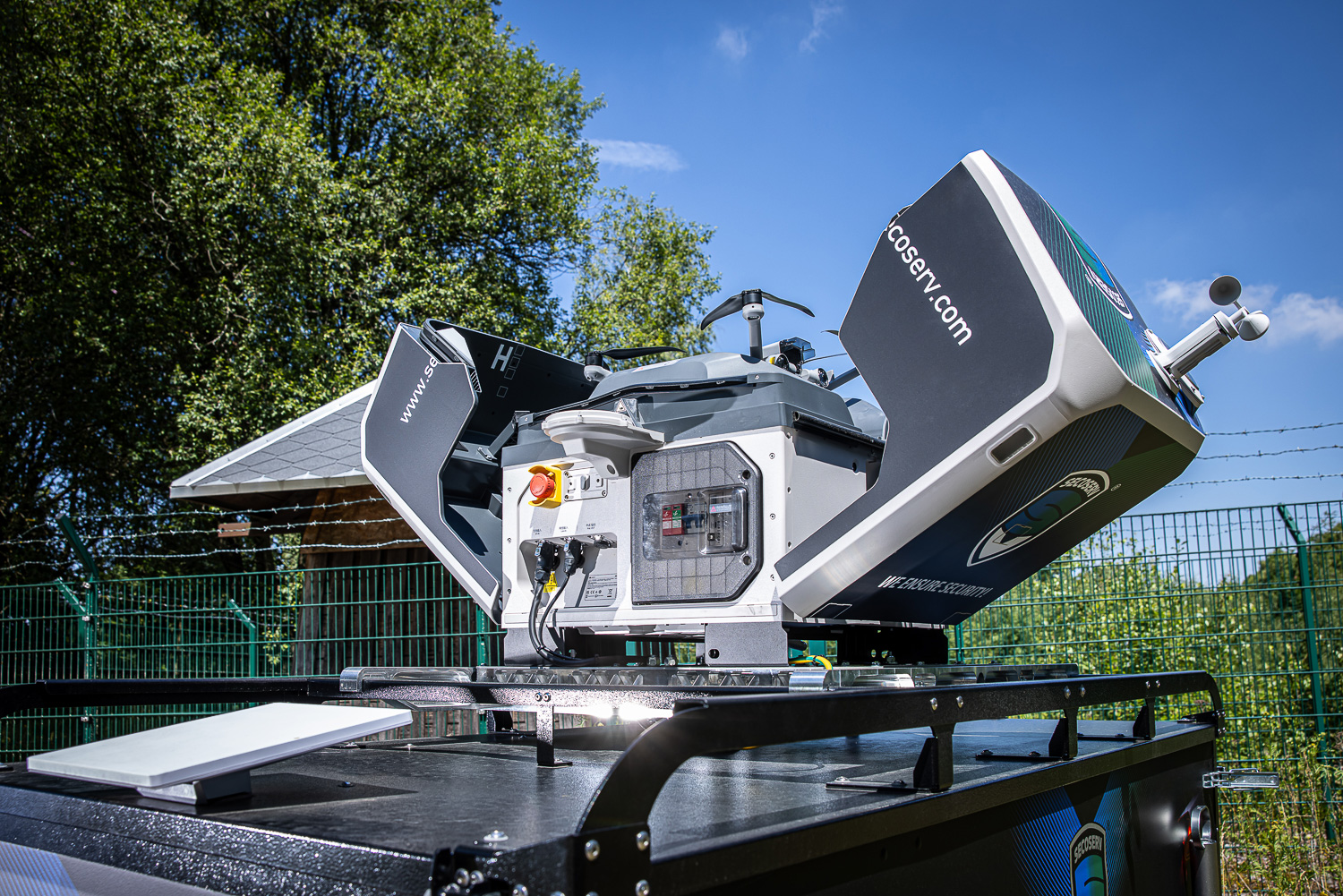 Autonome Drohnensysteme ermöglichen intelligente Luftüberwachung mit direkter Aufschaltung auf die SECOSERV Einsatzzentrale.