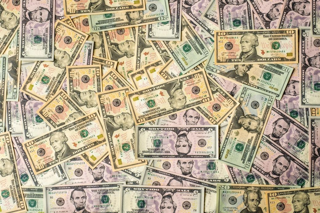 Reducing Kubernetes Cost: Kubecost vs Cast.ai