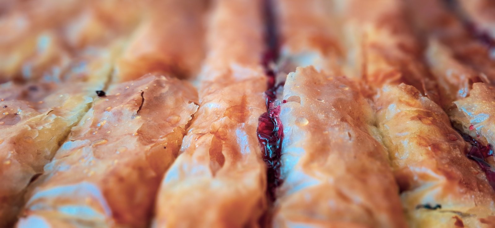 Food city restaurant people