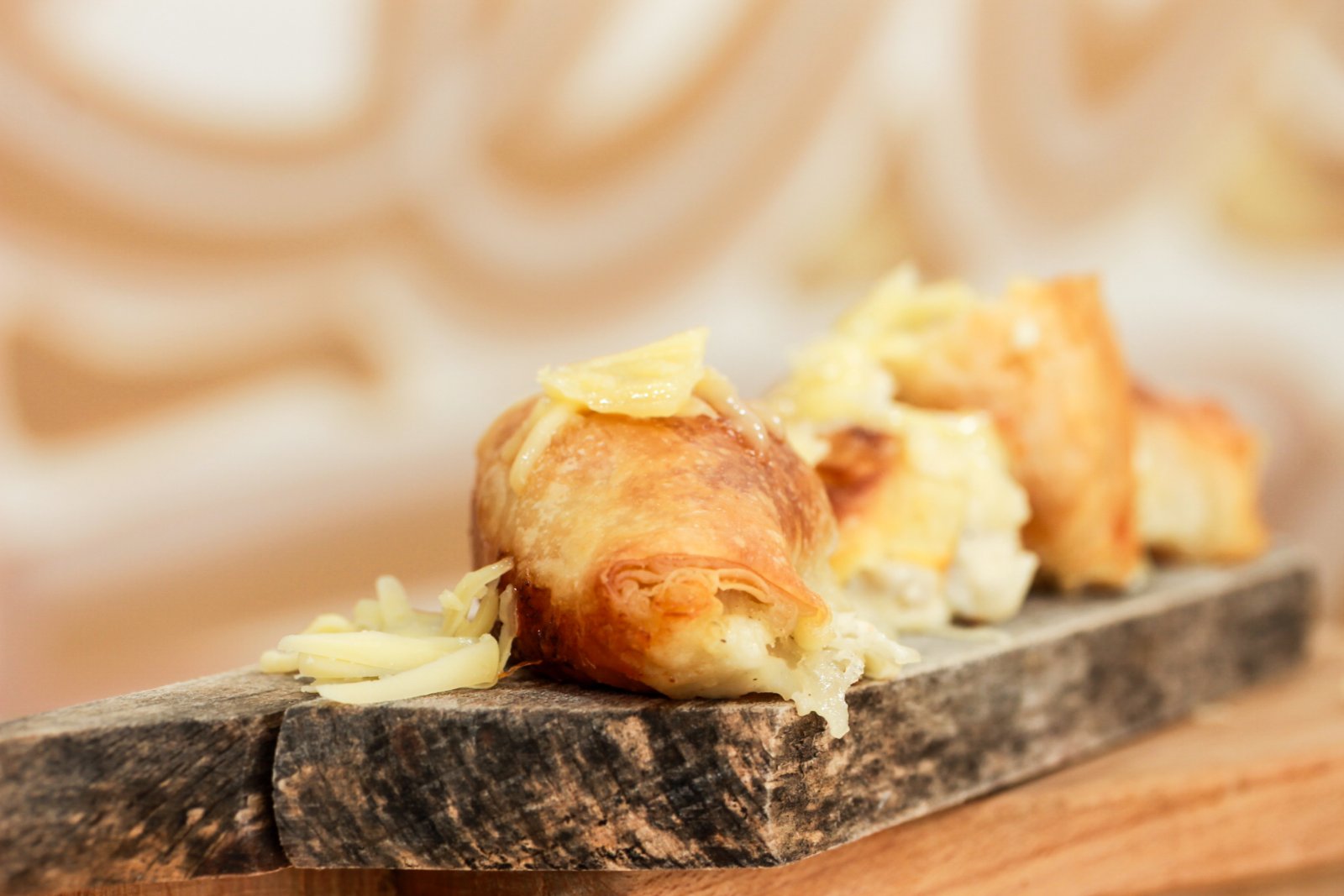 Food city restaurant people