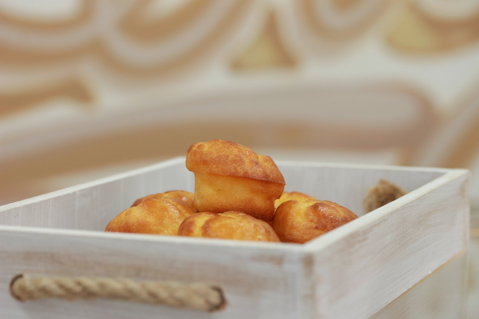 Food city restaurant people