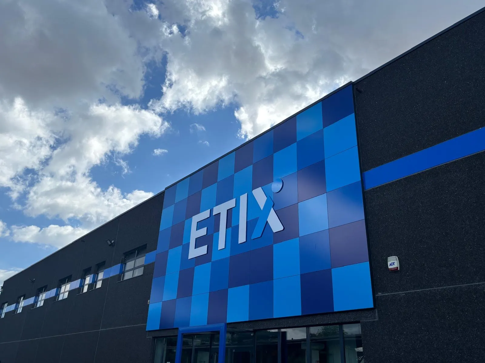 Etix fundraising