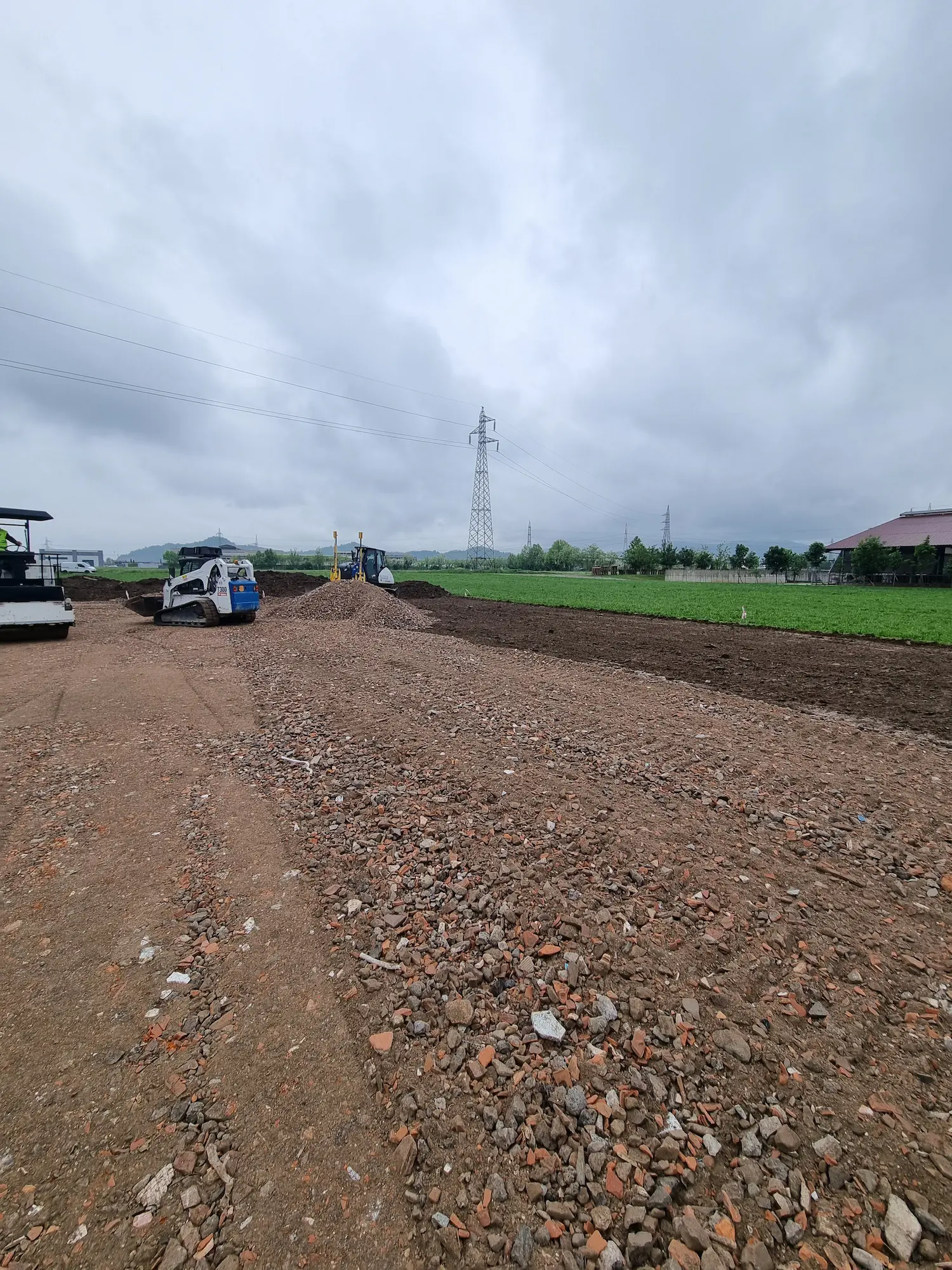 Displayed image from the thumbnail slider