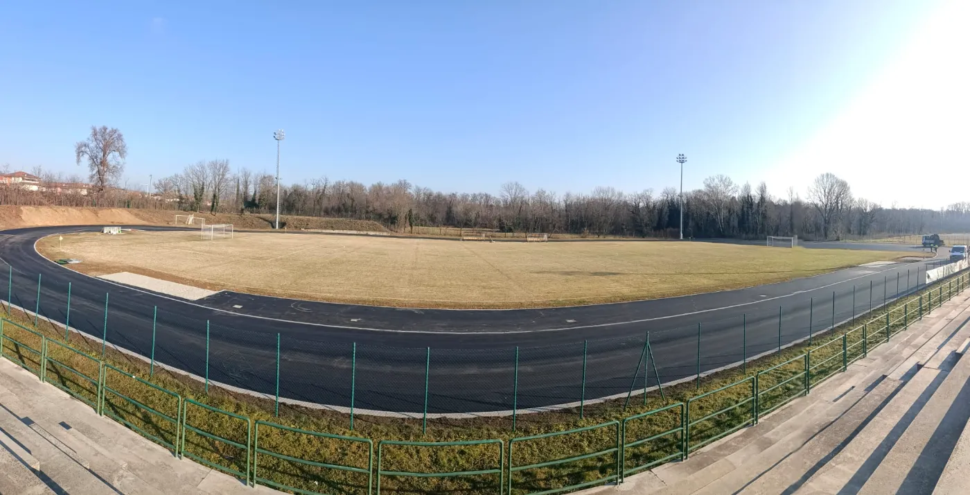 Displayed image from the thumbnail slider