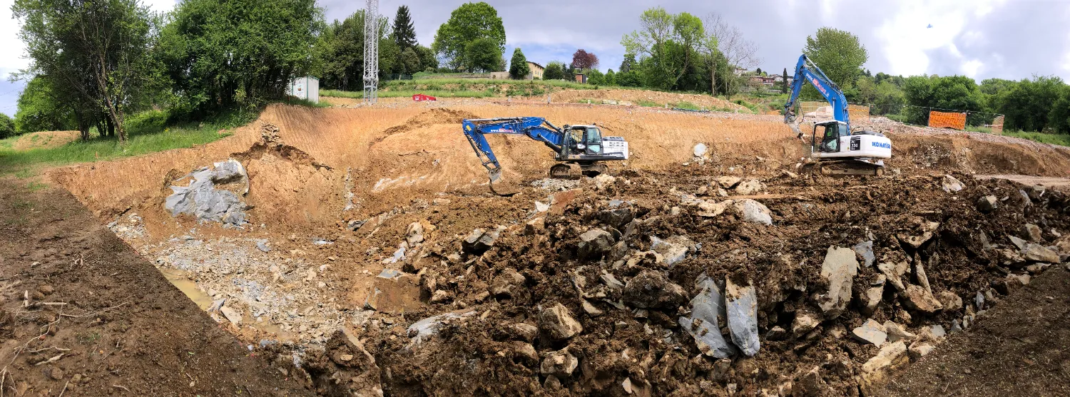 Displayed image from the thumbnail slider