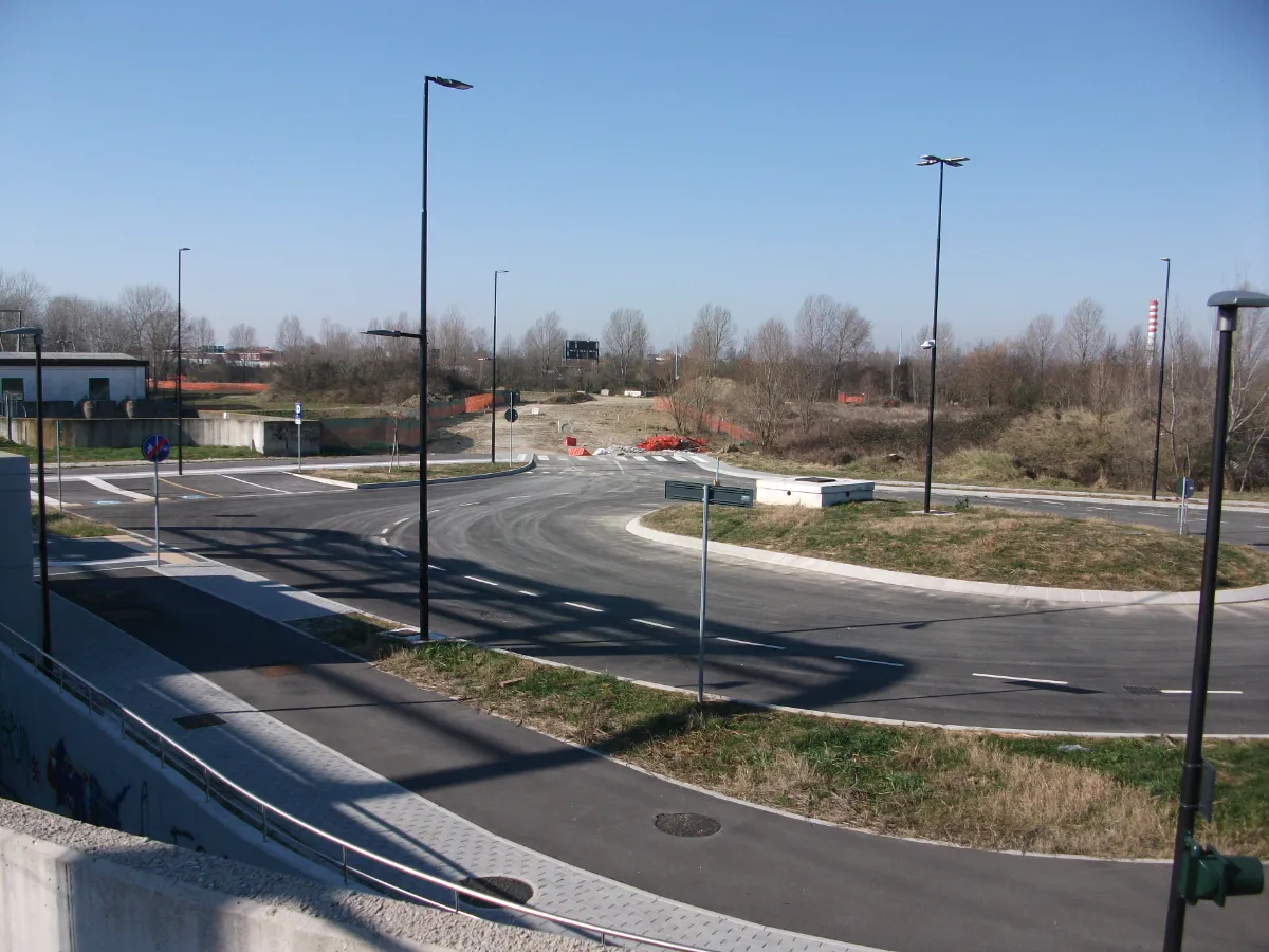 Displayed image from the thumbnail slider