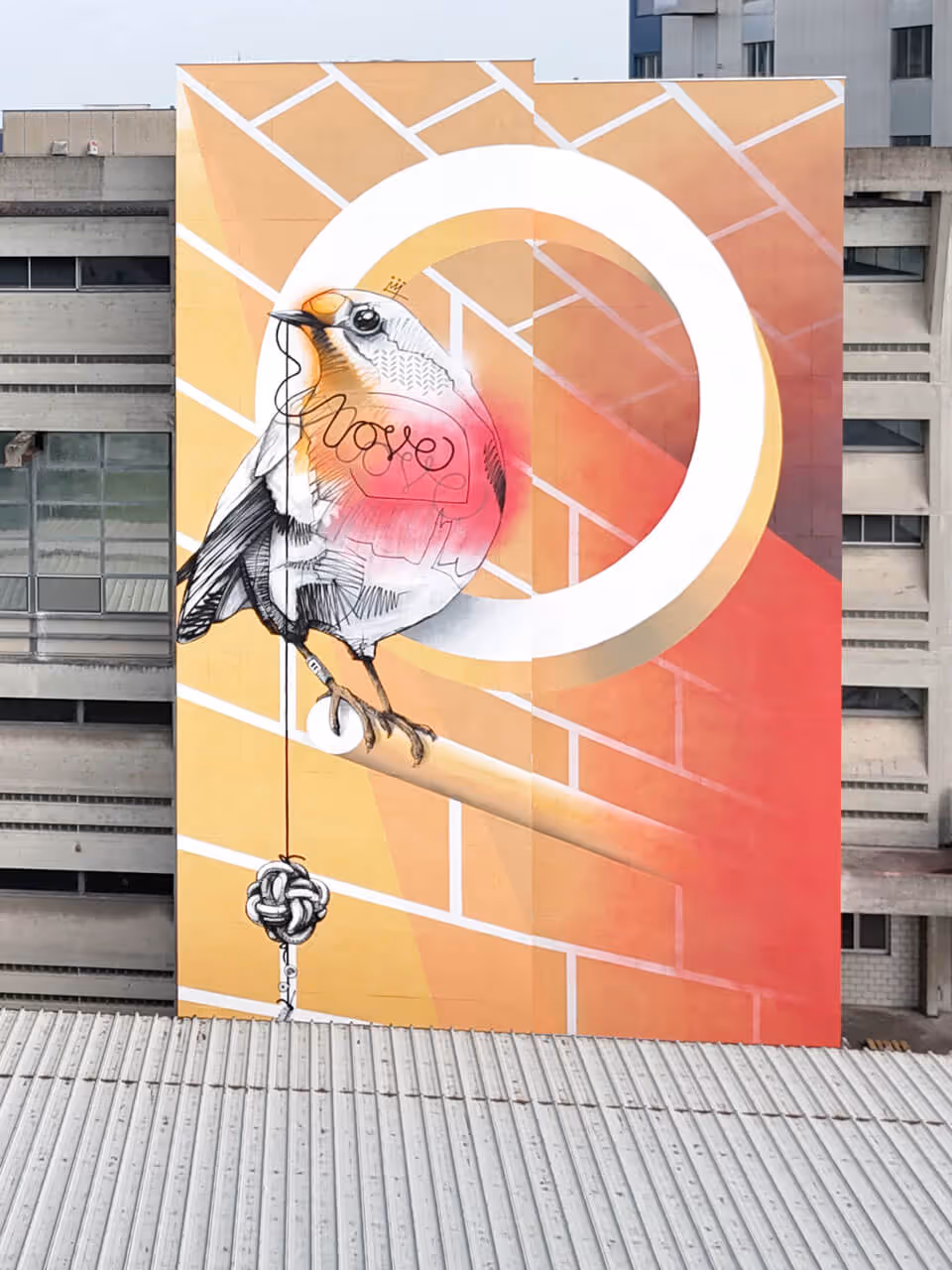 Ein farbenfrohes Mural in Hochdorf, gestaltet vom Hotel 6000 Künstlerduo Queenkong.