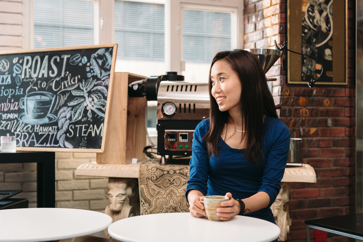 Female entrepreneurs & female founders: Dawoon Kang of Coffee Meets Bagel