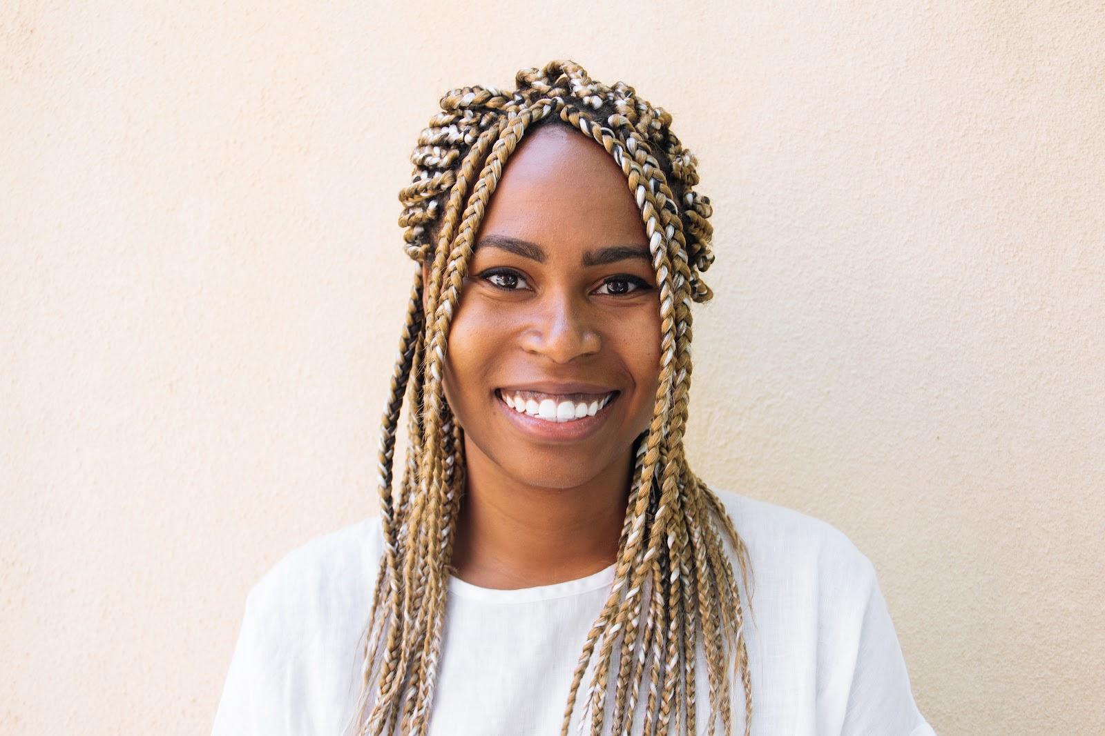 Danielle Thompson headshot