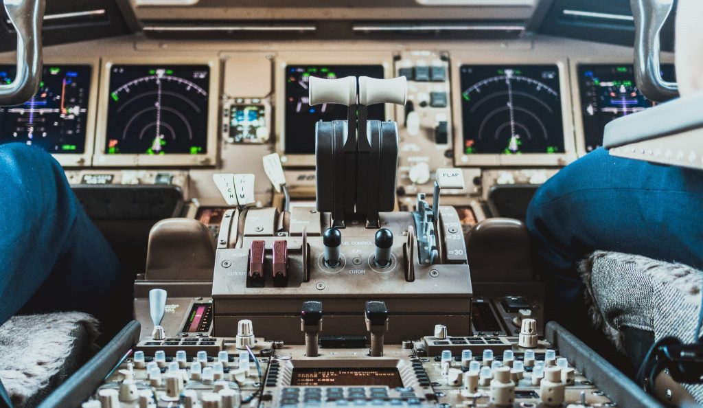 Aeroplane cockpit