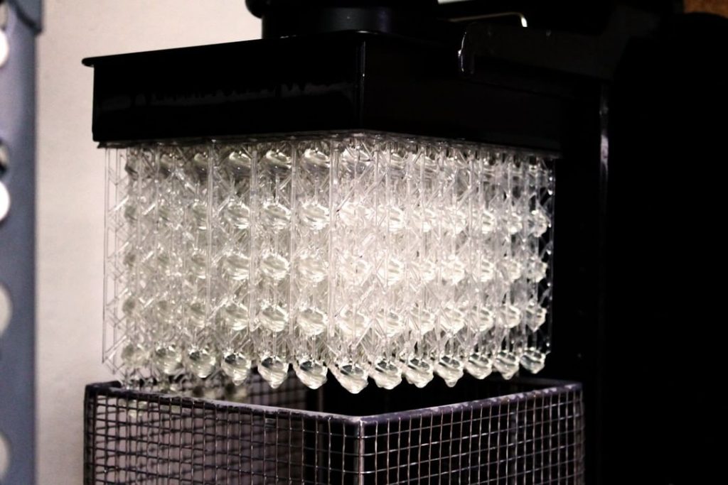 SLA 3D printing at Makelab