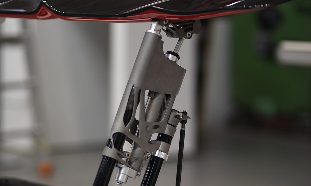 Bugatti spoiler bracket