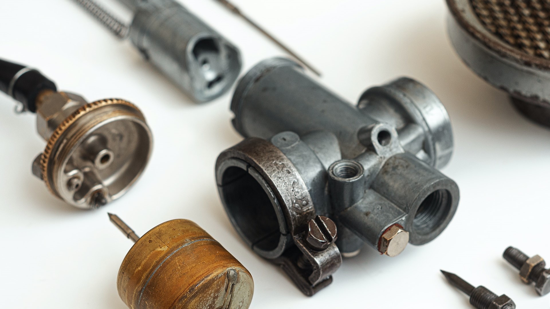 alexander andrews 4P6J1ns FZo unsplash1111