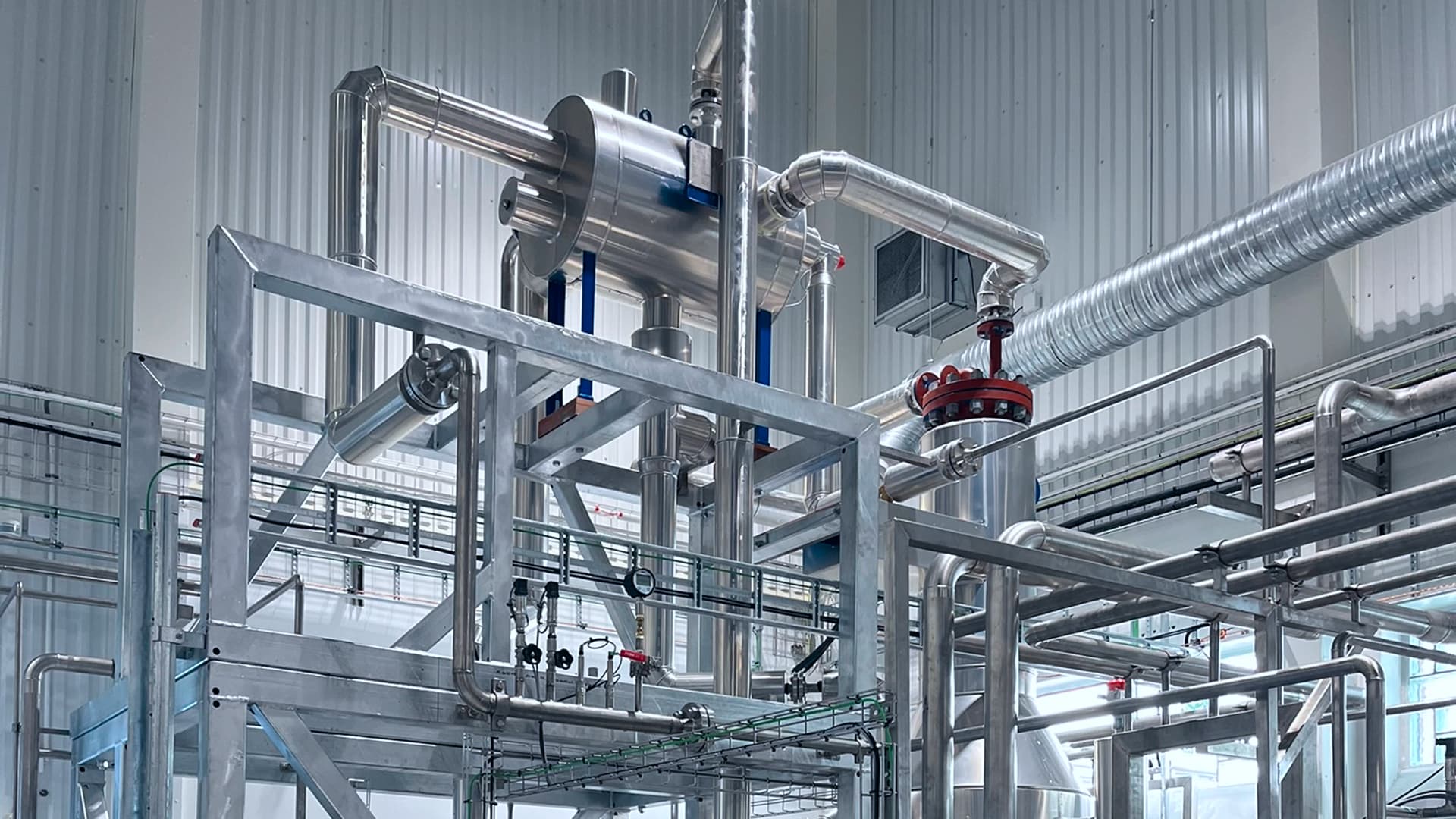 Industrial machine with a lot of tubes