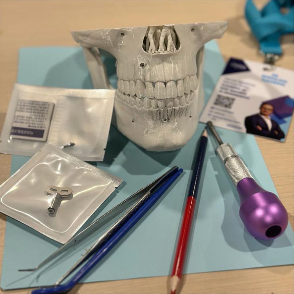 Invisalign алайнери