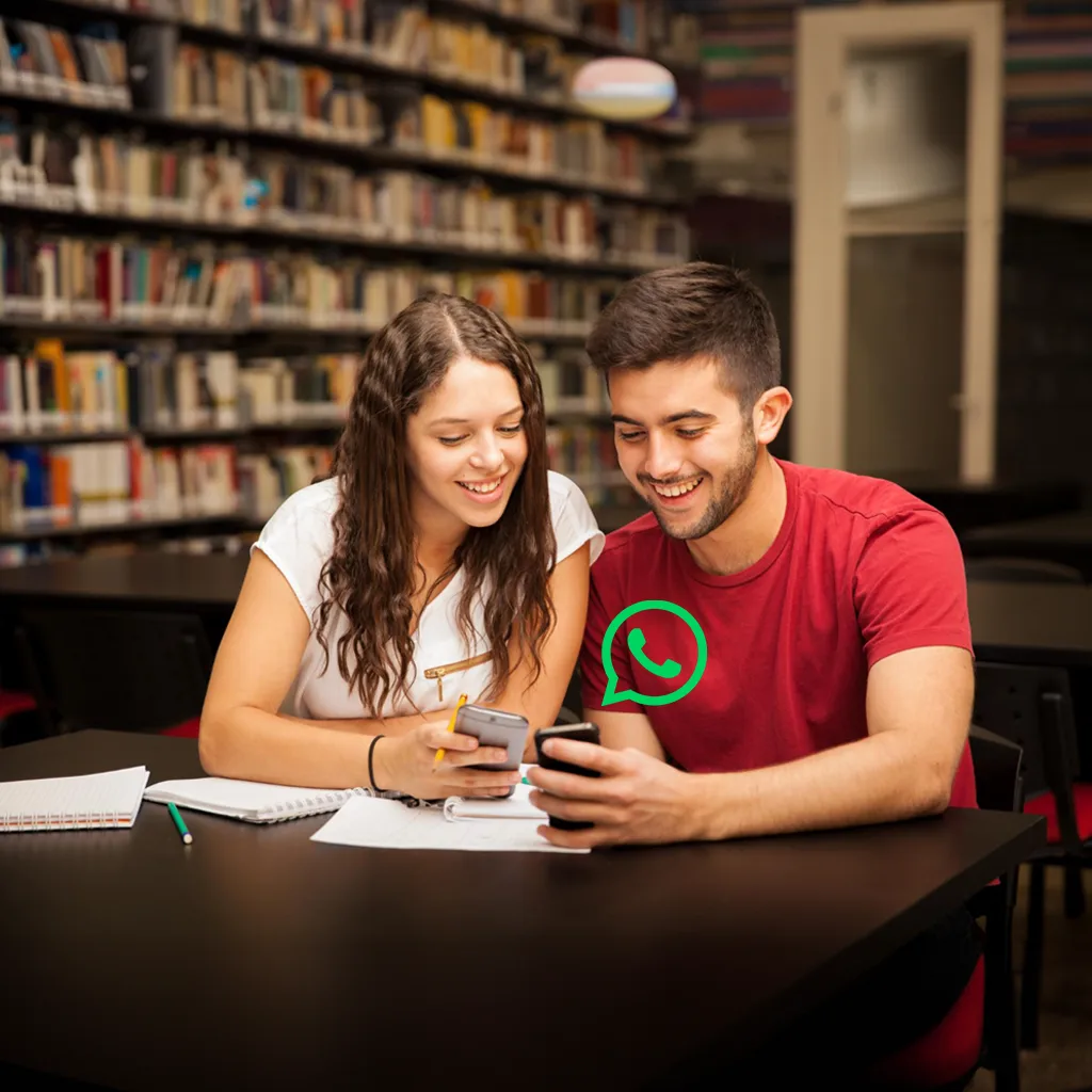 Cómo la automatización en WhatsApp para universidades aumenta las matrículas.