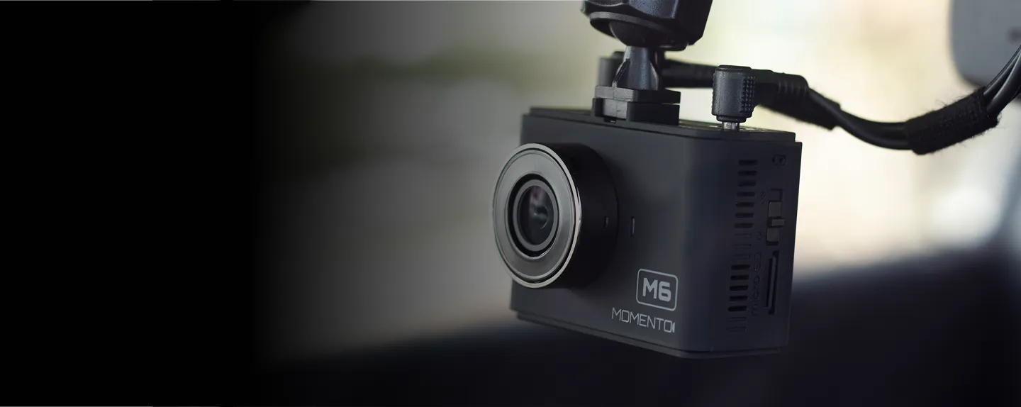 Momento M6 Dash camera