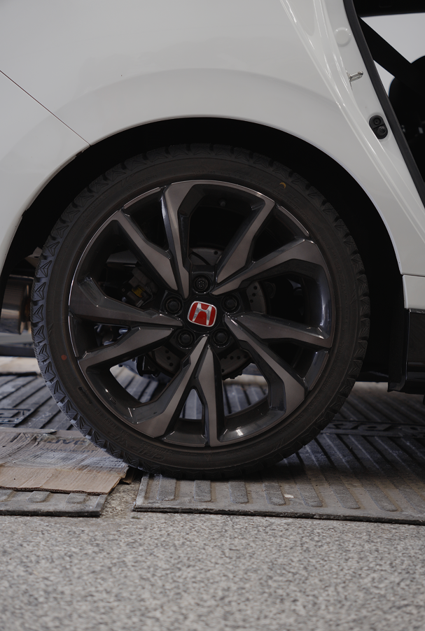 Honda civic sport tire