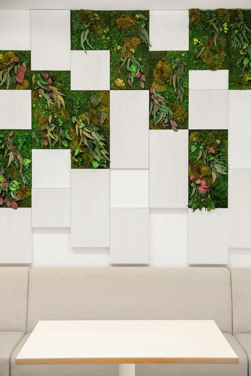 image of commuter train station