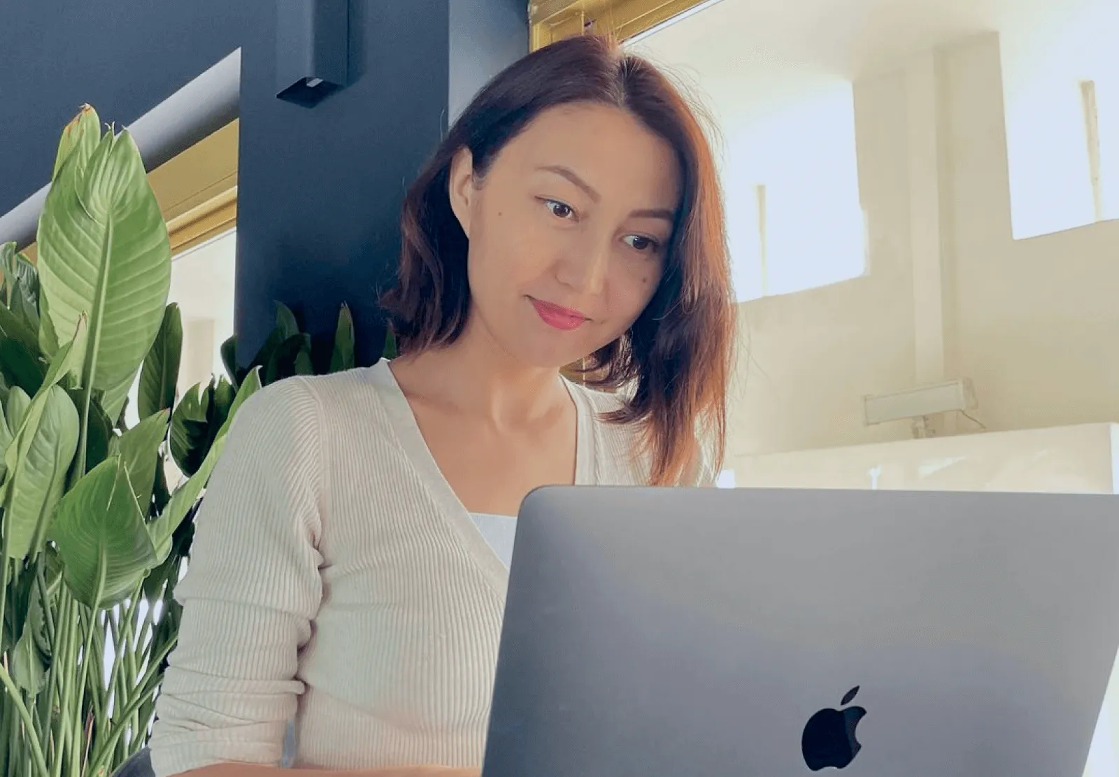 Webflow developer Mika Khassenova brings professional websites to life.