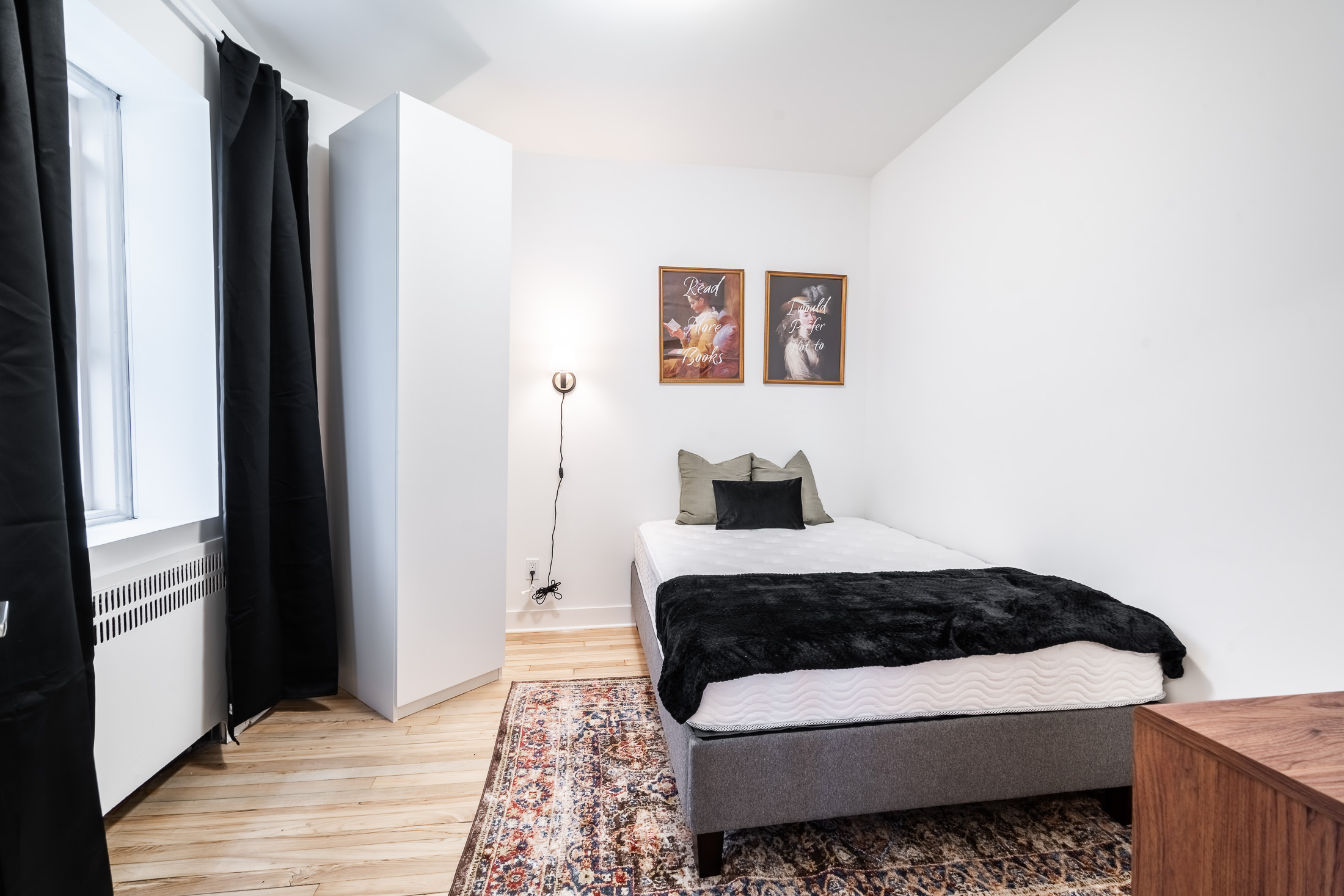 Bright Four-Bedroom Residence Perfect for Shared Living