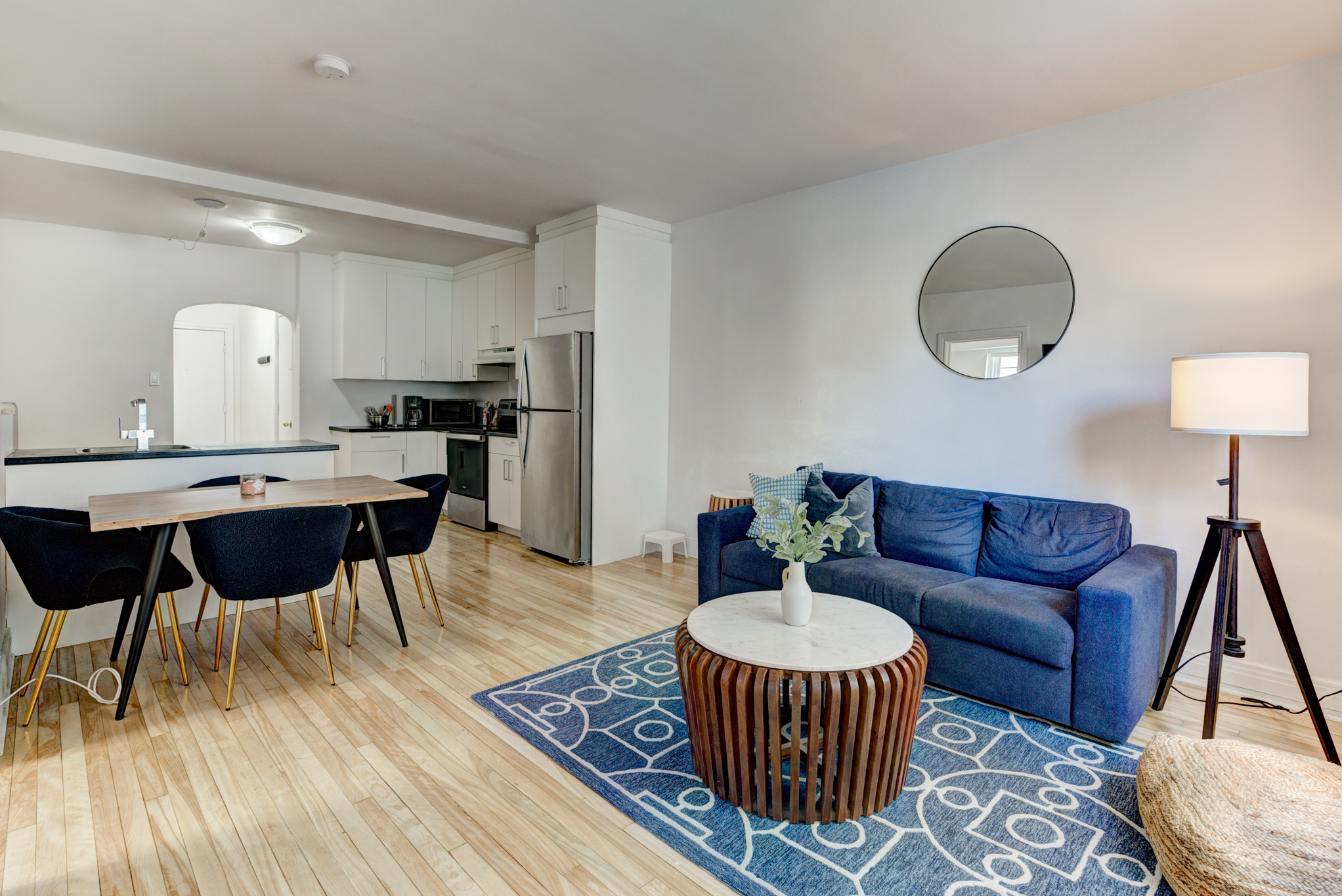 Bright One-Bedroom in a Lively Apartment Community