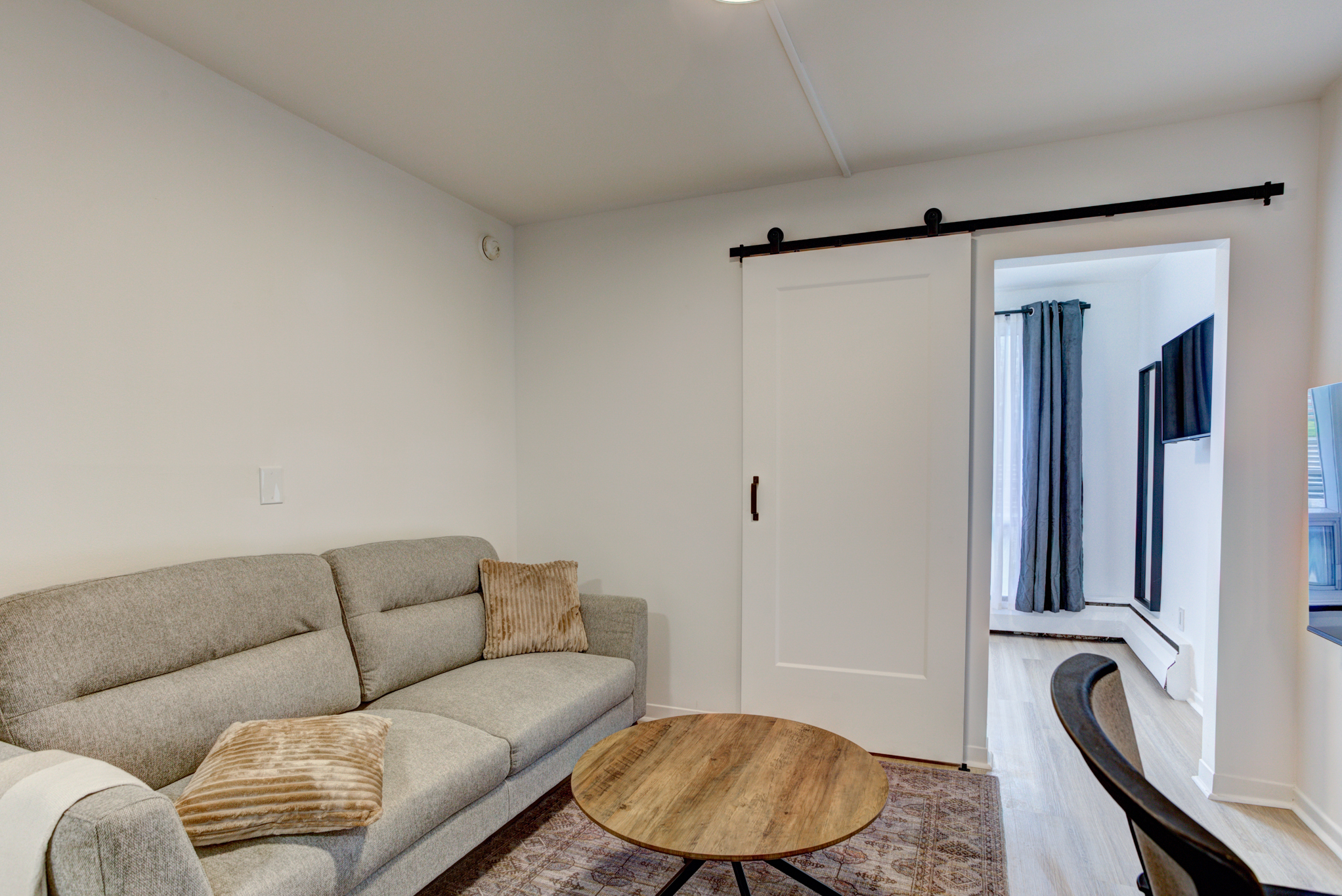 Comfortable One-Bedroom Student Living in a Prime Location