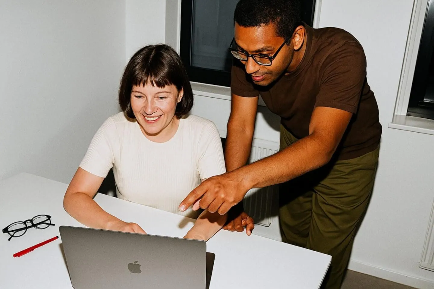 Holistic Marketing with Micro‑Influencers: Success Stories Driving Growth