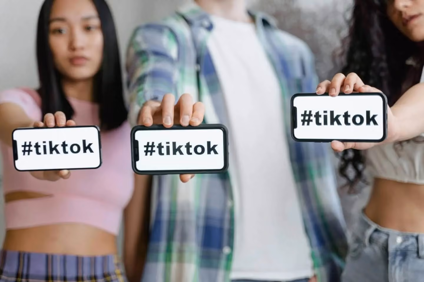 How TikTok Creators Can Find the Best Hashtags in 2025
