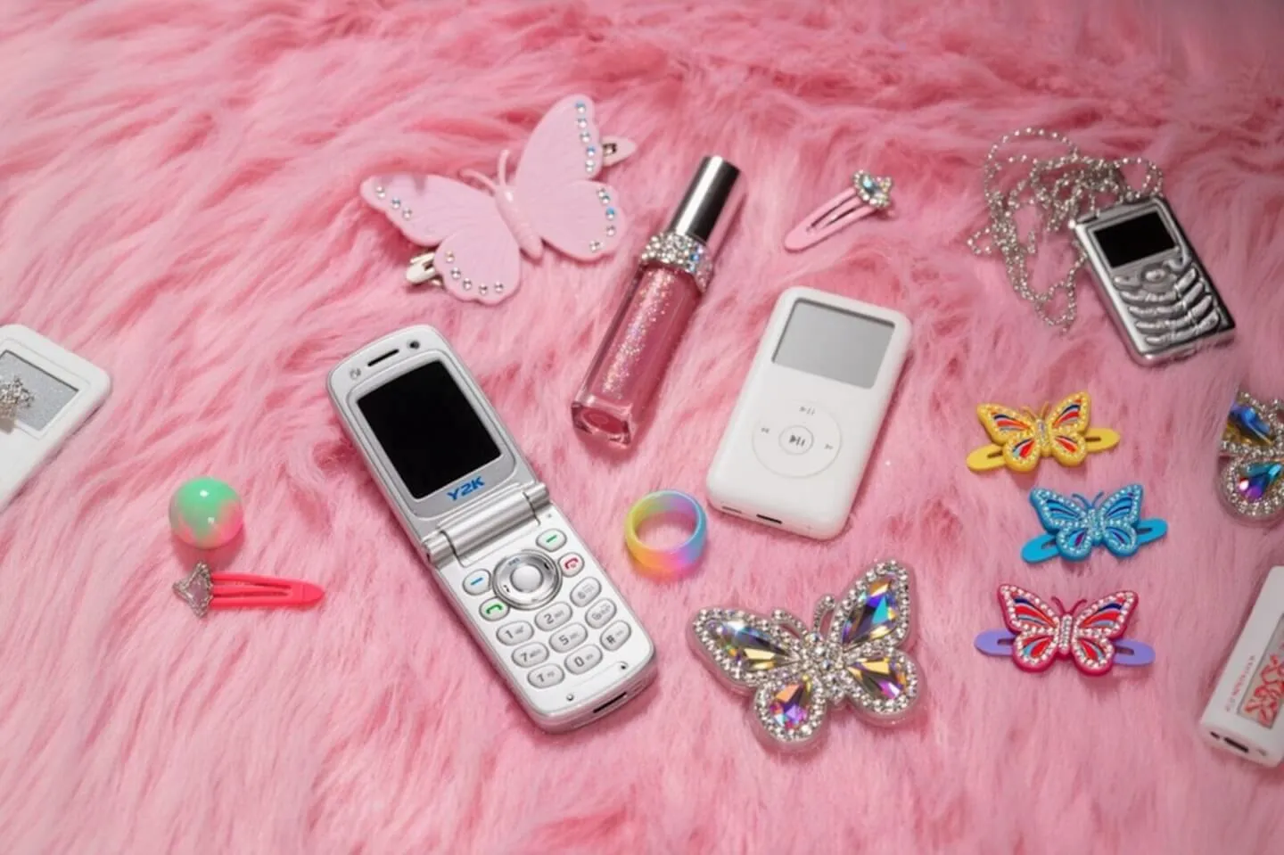 What Is a Throwback Thursday Post? (#TBT) – The Nostalgic Trend Explained