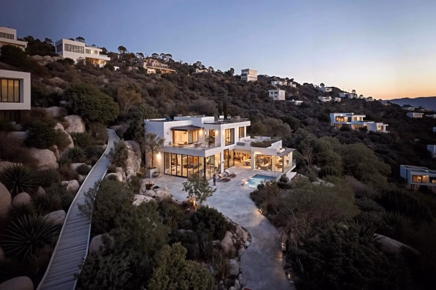 What Is a Content House? A Complete Guide to Influencer Collab Mansions