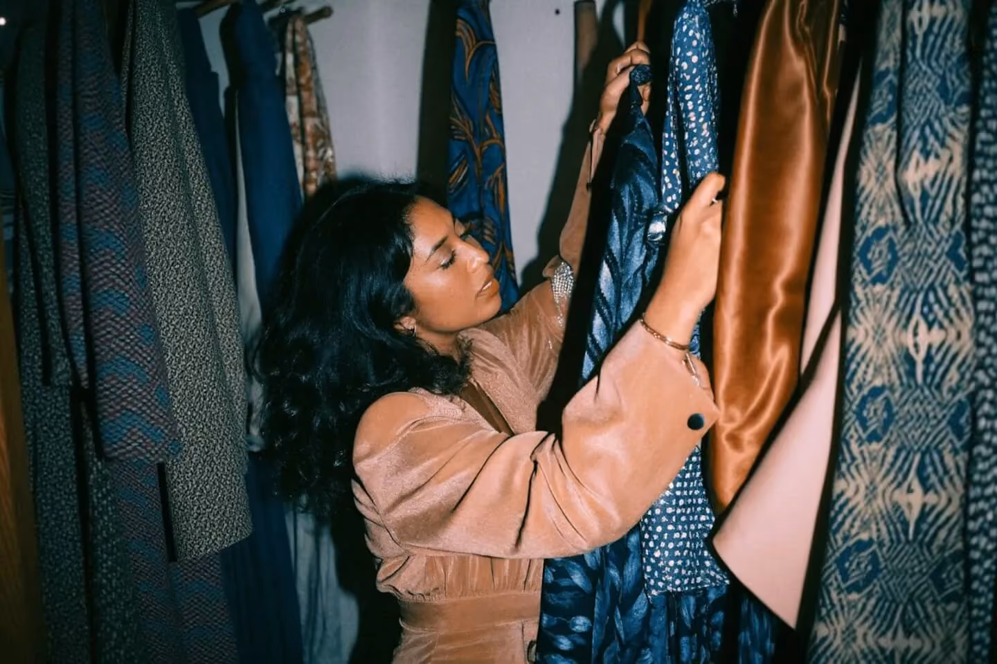 10 Best Shopping Haul Influencers (2025 Edition)