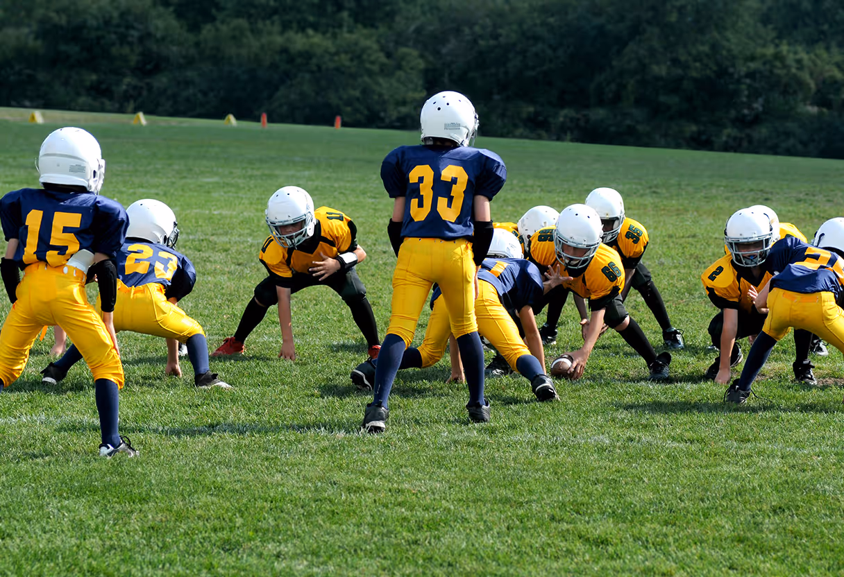image of game development process (for a mobile gaming) - collaborative team meeting