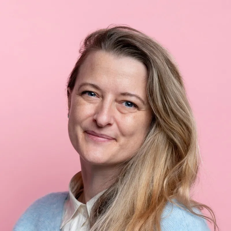 startup founder growing impact with ai data driven growth marketing tools