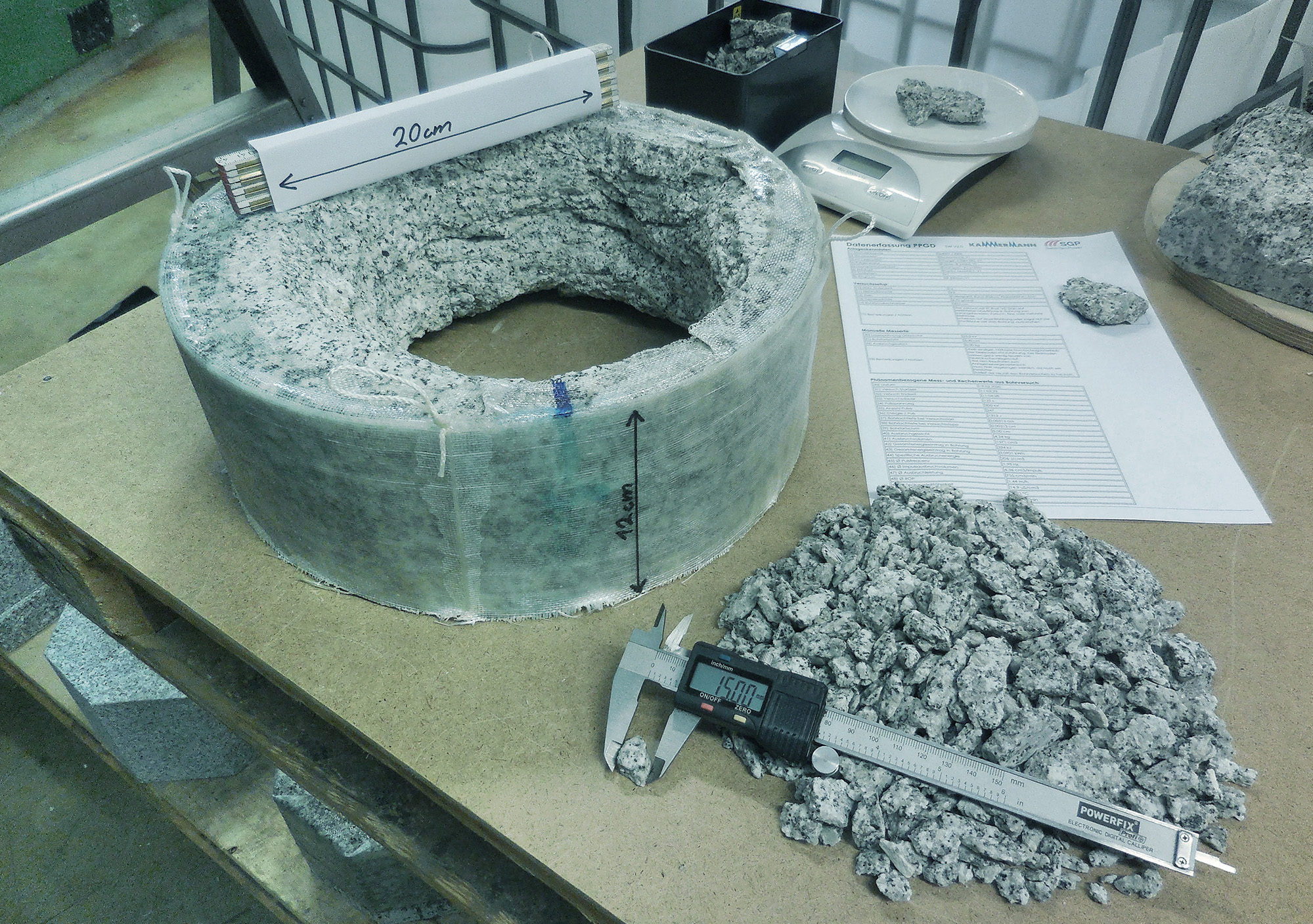 Testbohrung ø20cm in Granit